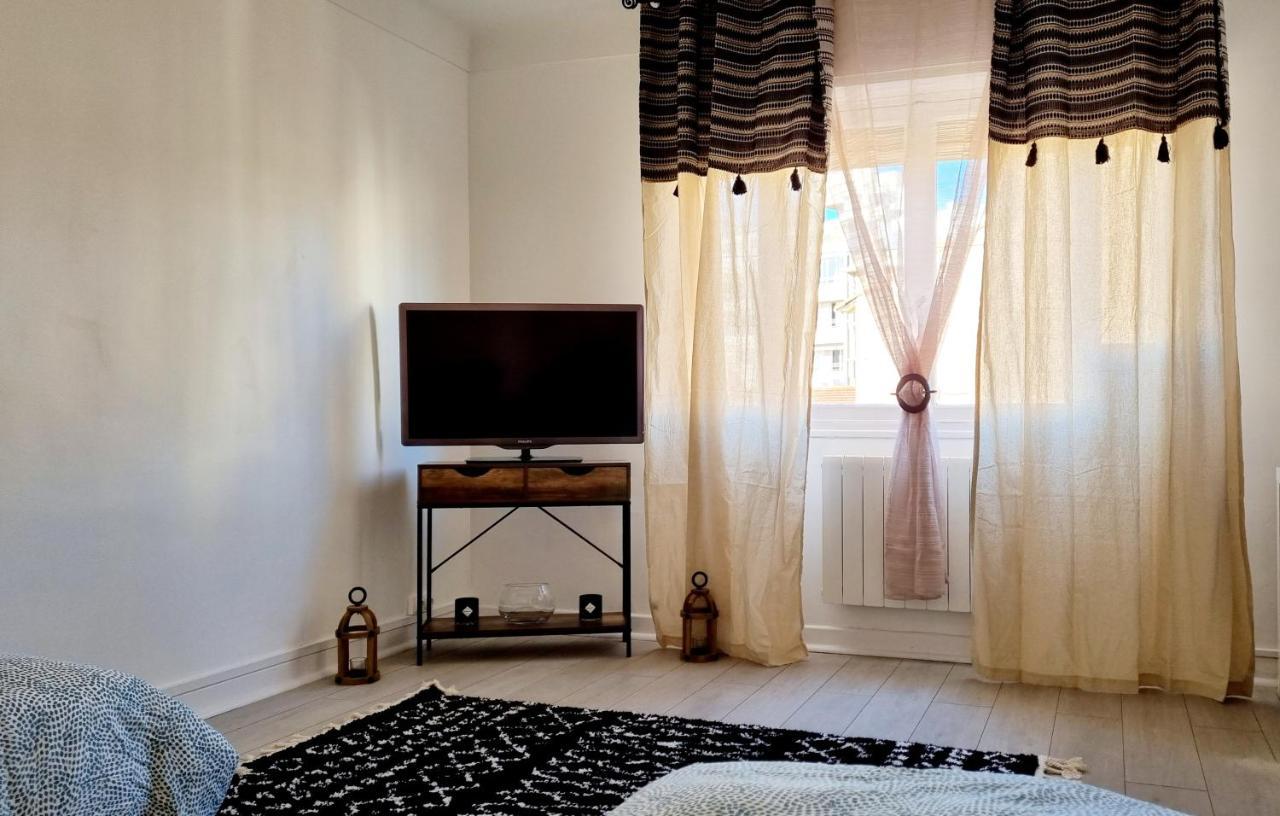 Studio En Plein Centre Ville De Кан Екстериор снимка