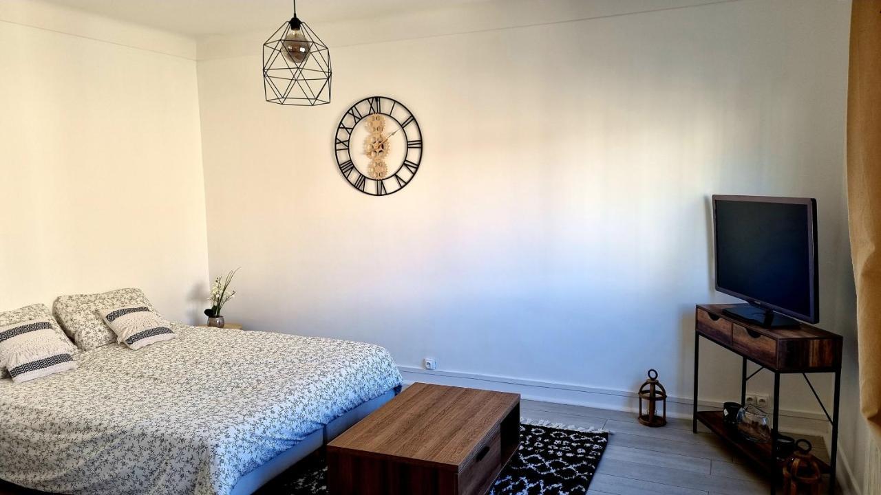 Studio En Plein Centre Ville De Кан Екстериор снимка